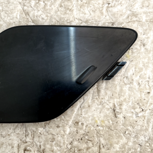 Volvo XC60 Front Bumper Tow Hook Cap Cover 2022 ON 32234934 Genuine - Image 4