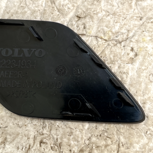 Volvo XC60 Front Bumper Tow Hook Cap Cover 2022 ON 32234934 Genuine - Image 7