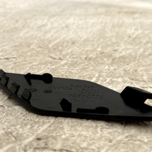 Volvo XC60 Front Bumper Tow Hook Cap Cover 2022 ON 32234934 Genuine - Image 10