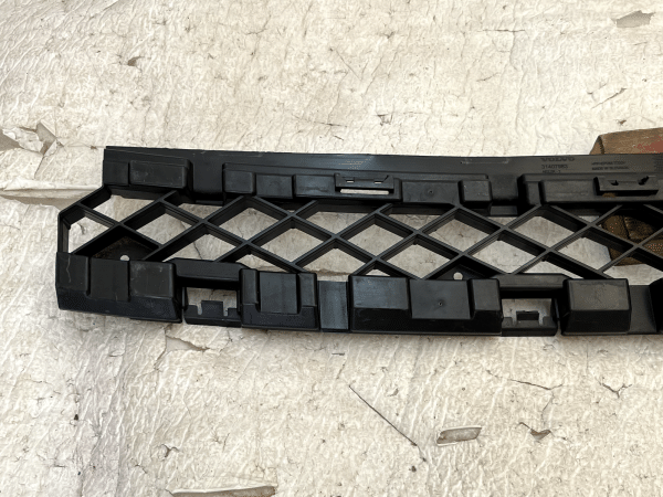 Volvo XC60 Rear Bumper Bracket 2017 TO 2022 31407983 Genuine 7 Volvo XC60 Rear Bumper Bracket 2017 TO 2022 31407983 Genuine 178516180343 8