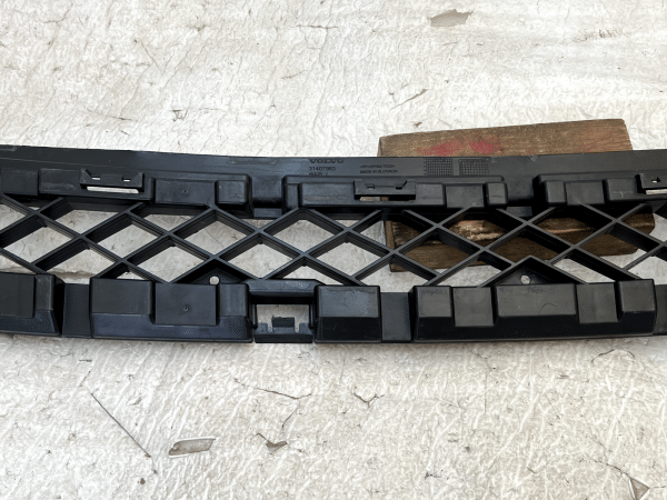 Volvo XC60 Rear Bumper Bracket 2017 TO 2022 31407983 Genuine 8 Volvo XC60 Rear Bumper Bracket 2017 TO 2022 31407983 Genuine 178516180343 9