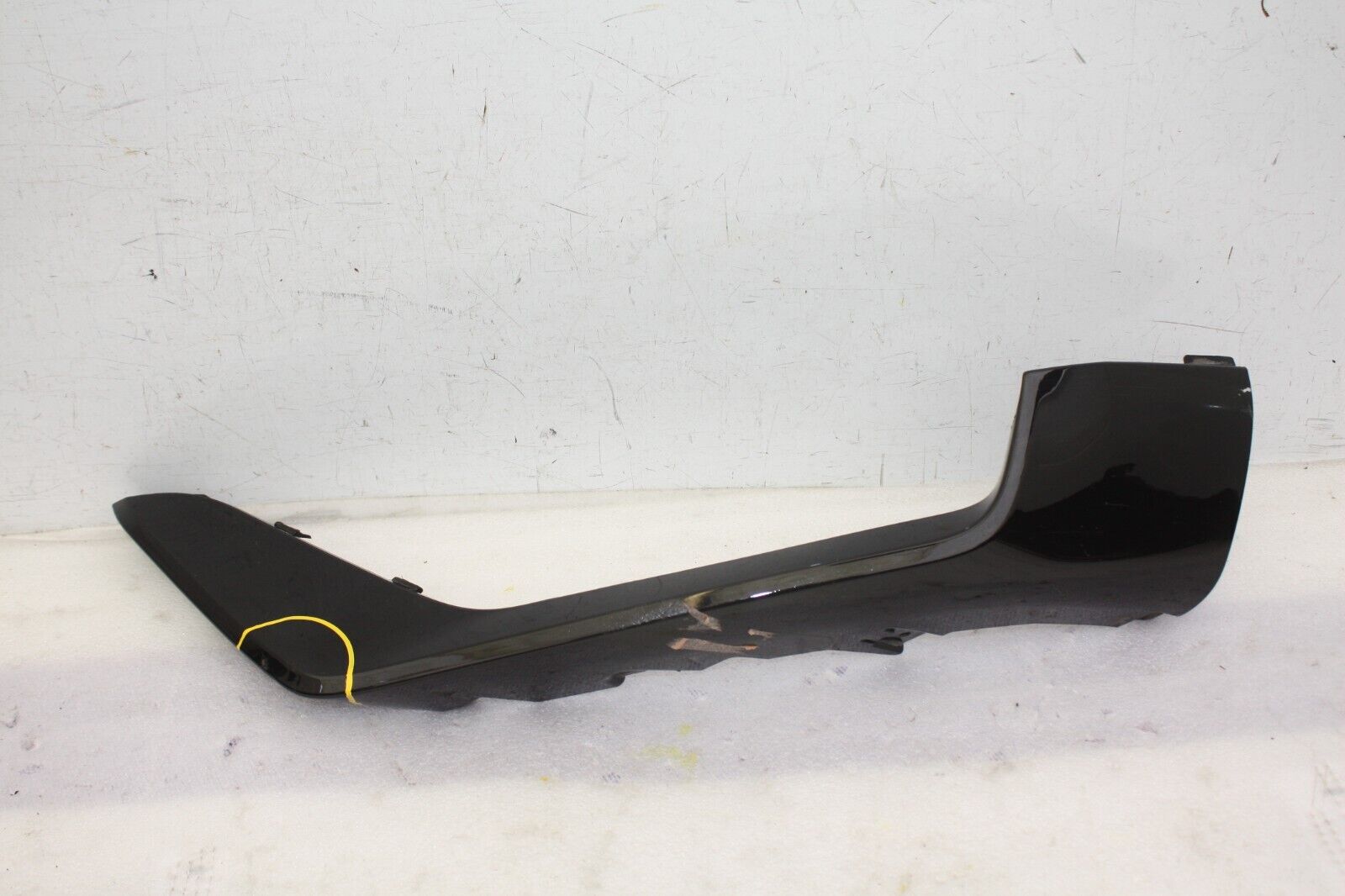 Volvo XC90 R Design Front Bumper Left Side Trim 2019 ON 31694567 Genuine