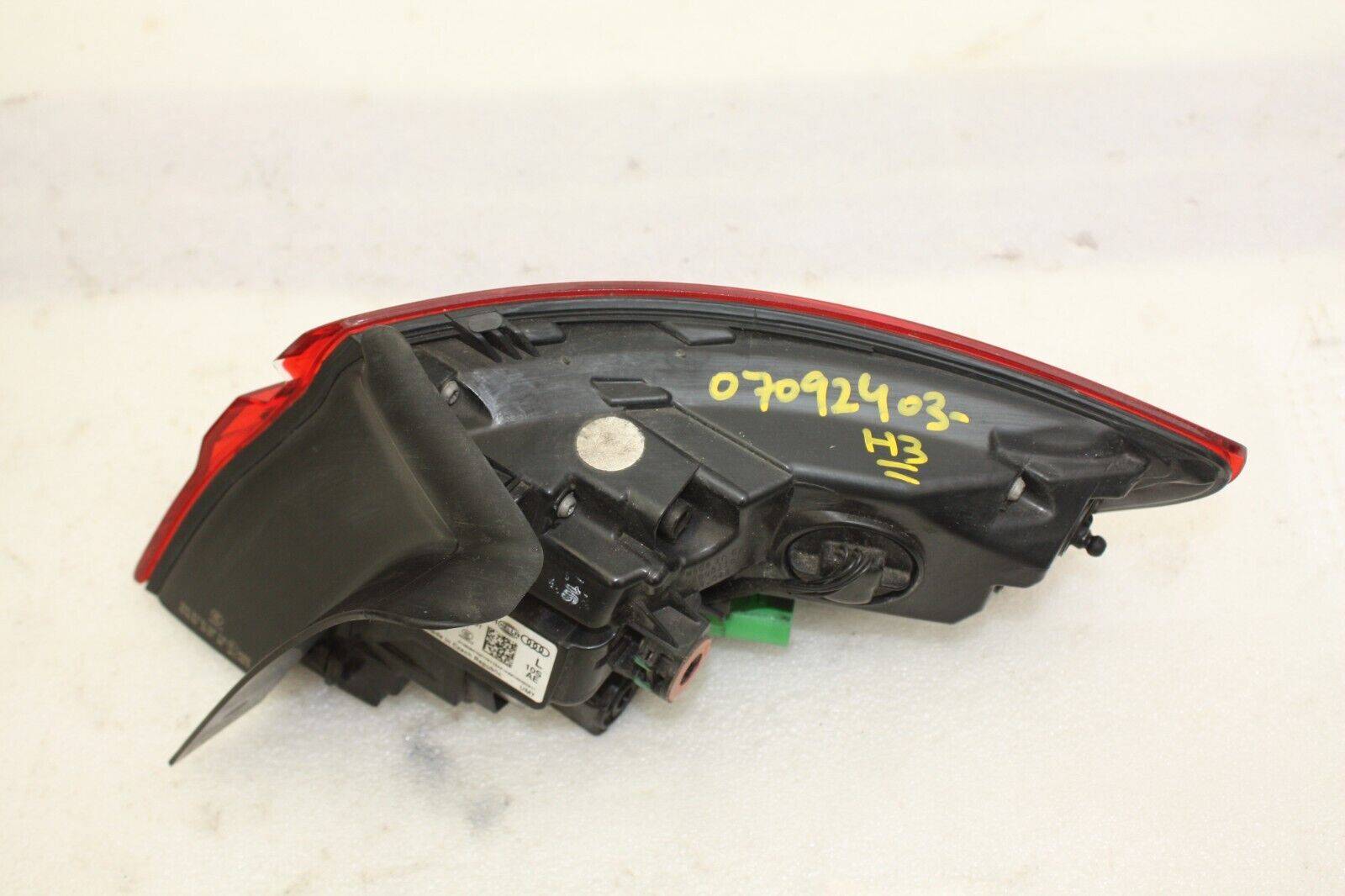 Audi-A3-Left-Side-Tail-Light-2018-8V4945091-Genuine-176565516484-5