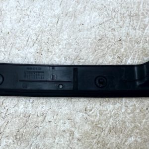 Audi Q8 4M8 Front Center Bonnet Protection Seal Trim 17 -22 4M8823124 Genuine - Image 10