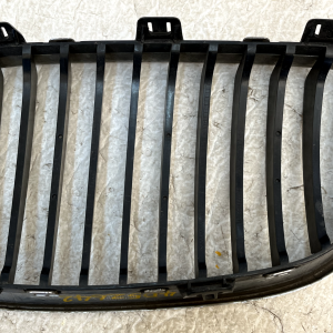 BMW 1 Series E87 LCI Front Bumper Right Grille 2007 TO 2011 51137179656 Genuine - Image 8