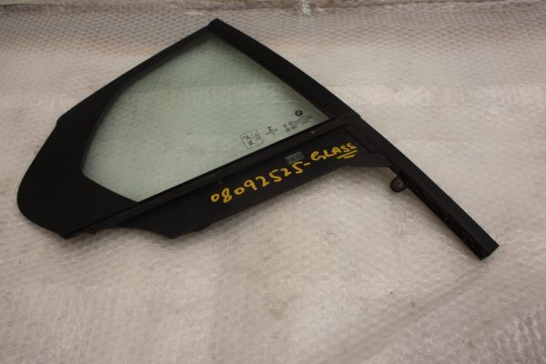 BMW-1-Series-F40-Rear-Right-Window-Glass-2019-TO-2024-7452414-Genuine-177403468244