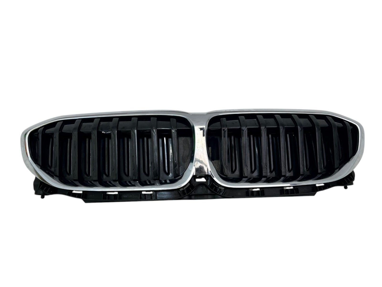 BMW 3 Series G20 G21 Front Bumper Upper Radiator Grill  19-23 18715610 Genuine