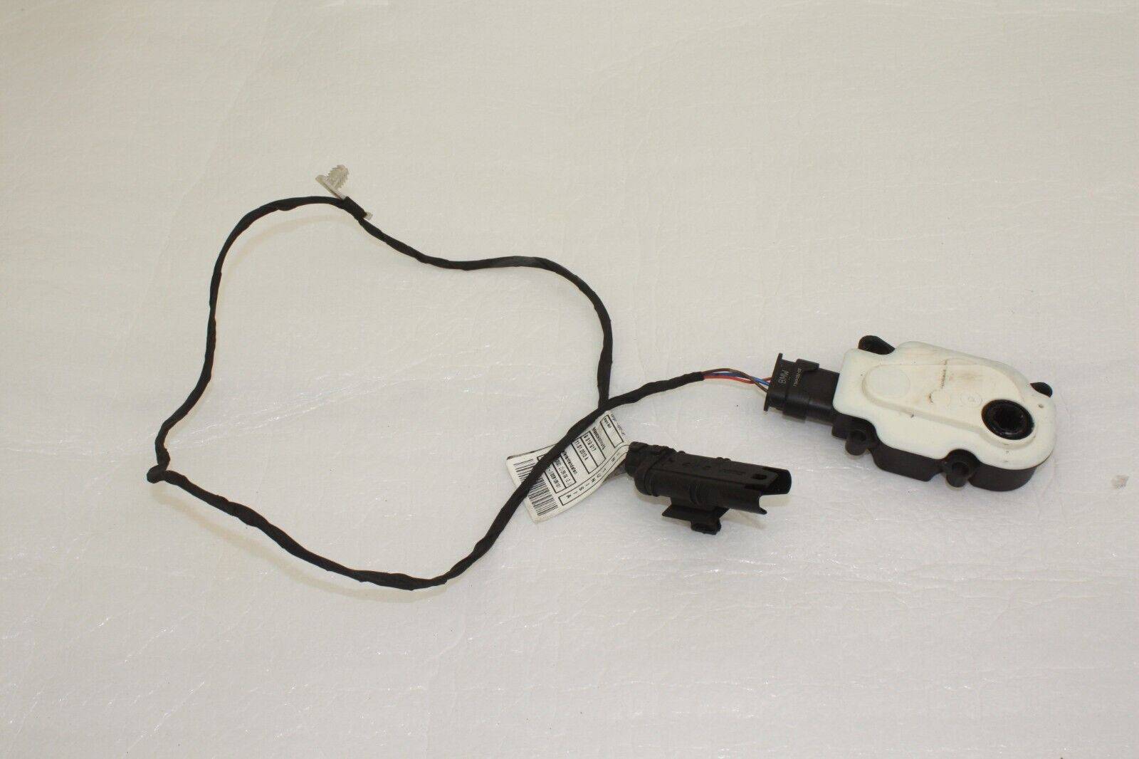 BMW 5 Series F10 F11 Intake Actuator Motor 6466R151 Genuine 176372650094