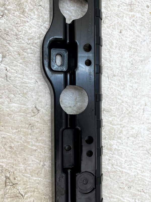 BMW 7 G11 G12 Left Center Rocker Panel Molding Bracket 16 22 51777357133 Genuine 178560614304 4