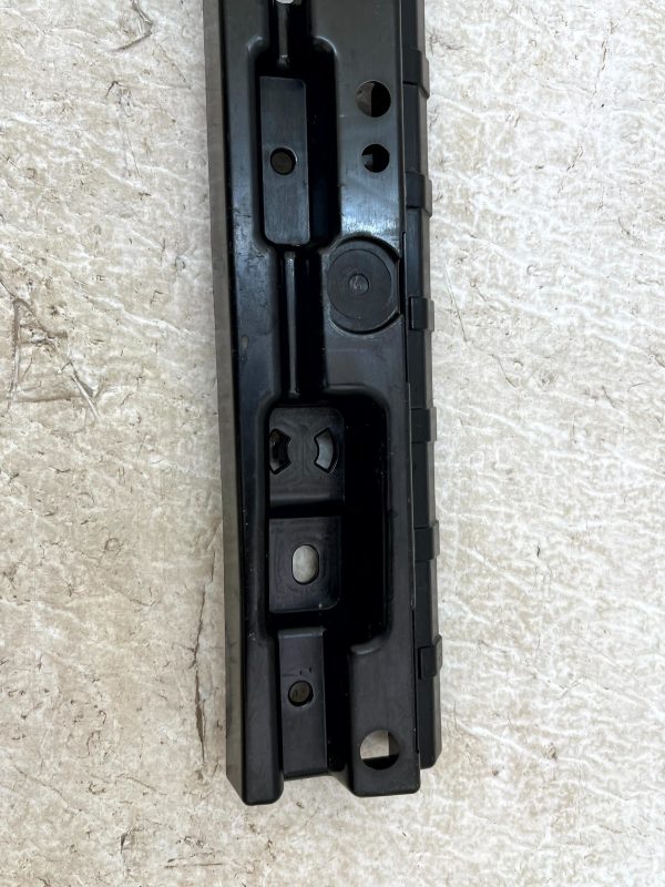 BMW 7 G11 G12 Left Center Rocker Panel Molding Bracket 16 22 51777357133 Genuine 178560614304 5