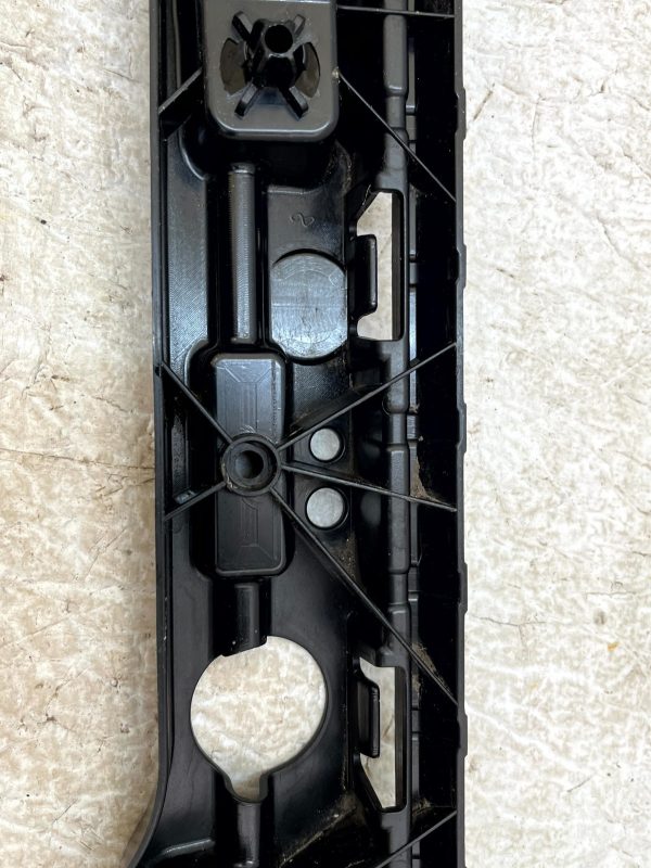 BMW 7 G11 G12 Left Center Rocker Panel Molding Bracket 16 22 51777357133 Genuine 178560614304 8