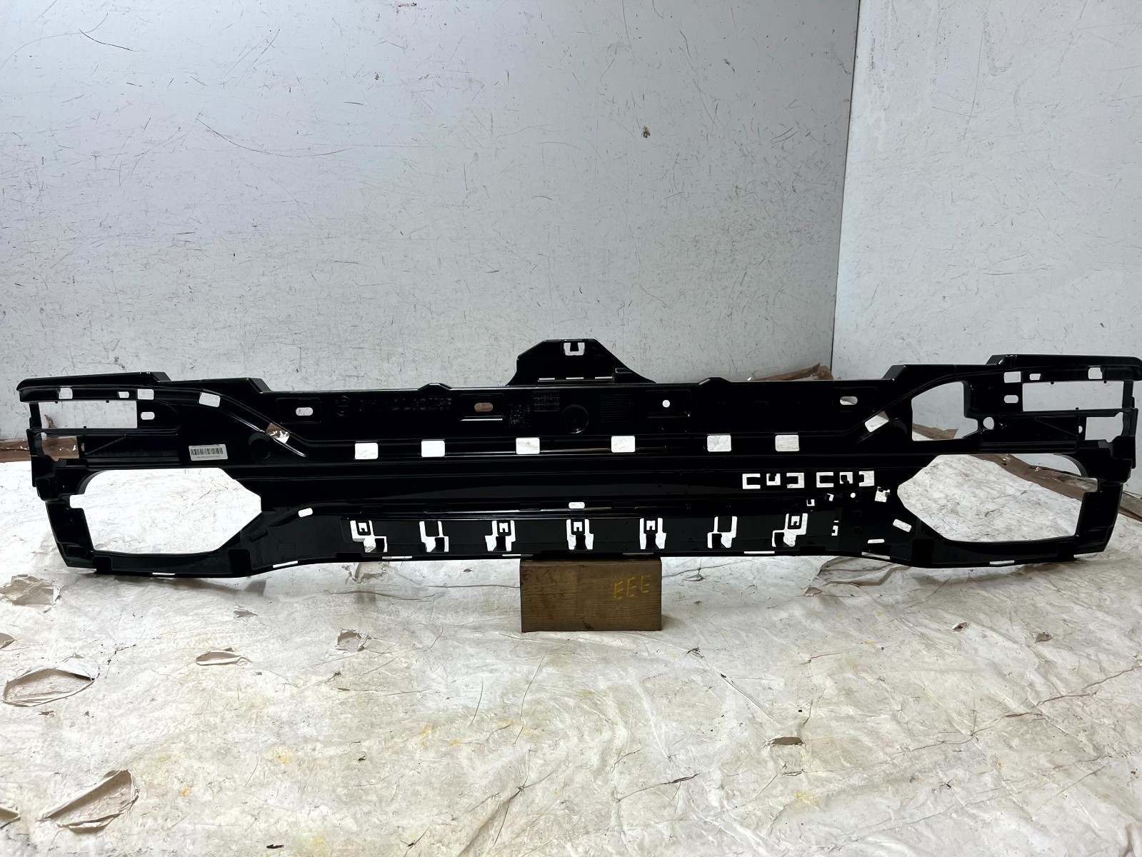 BMW 7 Series G11 G12 LCI M Sport Rear Bumper Mount Bracket 2019-2022 51128074015