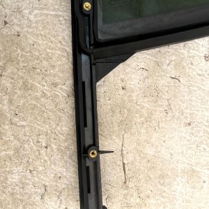 BMW X1 F48 Rear Right Driver Side Fixed Window Glass 43R-000177 Genuine - Image 12
