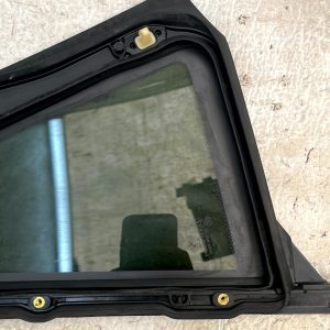 BMW X1 F48 Rear Right Driver Side Fixed Window Glass 43R-000177 Genuine - Image 10