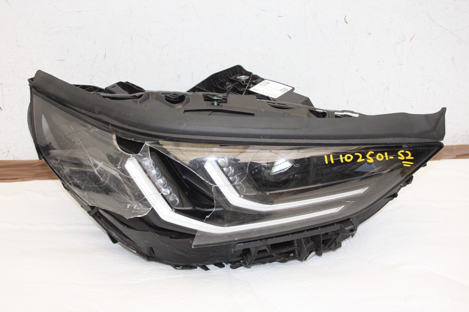 BMW X3 G45 Right Side LED Headlight 2024 ON 8087166-08 Genuine *DAMAGED*