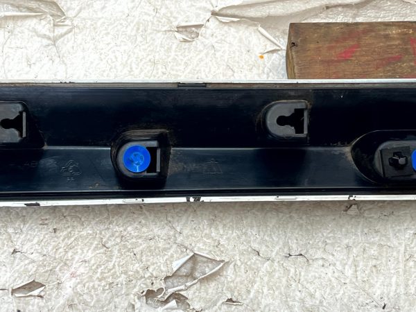 BMW X3 X4 G01 G02 Front Left Side Door Lower Molding Trim 51138064795 Genuine 7 BMW X3 X4 G01 G02 Front Left Side Door Lower Molding Trim 51138064795 Genuine 178536551384 8