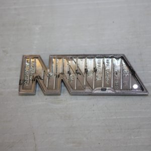 BMW X5 G05 Front Right Wing Logo Emblem Badge 2018 TO 2023 8094237 Genuine - Image 3