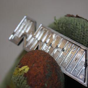 BMW X5 G05 Front Right Wing Logo Emblem Badge 2018 TO 2023 8094237 Genuine - Image 5