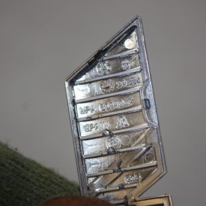 BMW X5 G05 Front Right Wing Logo Emblem Badge 2018 TO 2023 8094237 Genuine - Image 6