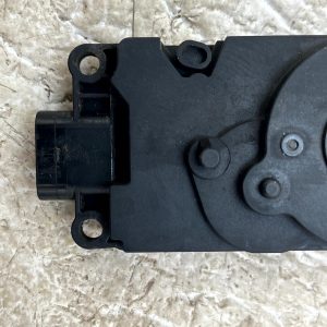 BMW X5 G05 HVAC Air Intake Flap Actuator Motor 5811R1000 Genuine - Image 9