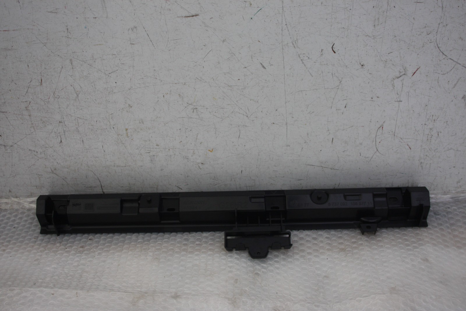 BMW i4 G26 Right Side Skirt Bracket 2021 TO 2025 51778737092 Genuine