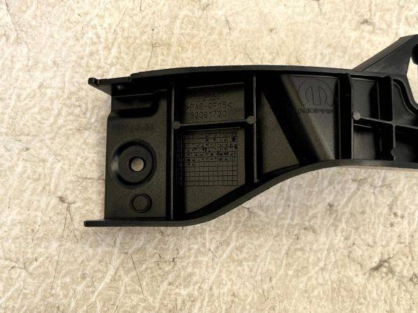 Fiat 500 Rear Bumper Right Side Mounting Bracket 2015 TO 2025 52061720 Genuine 6 Fiat 500 Rear Bumper Right Side Mounting Bracket 2015 TO 2025 52061720 Genuine 178313495934 7