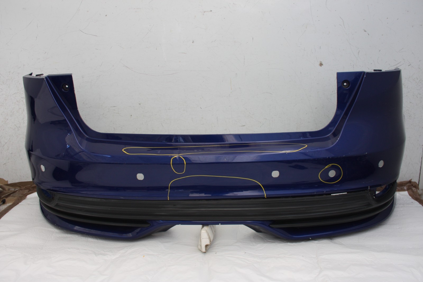 Ford Focus ST Rear Bumper 2014 TO 2018 F1EB-17906-A Genuine *DAMAGED*