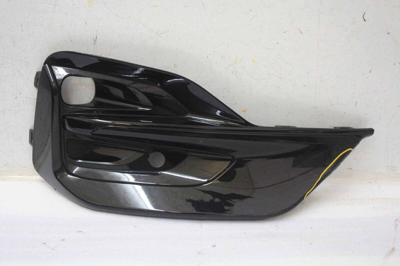 Ford Kuga Front Bumper Right Grill LV4B-17C754-S Genuine *DAMAGED*