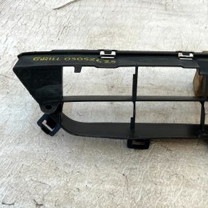 Honda Accord Front Bumper Center Lower Grille 2006 TO 2008 71103-SEA-000 Genuine - Image 8