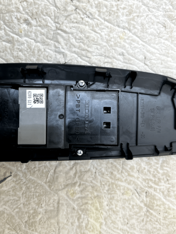 Honda ZR V Front Left Door Window Control Switch 2023 ON M64609 Genuine 178510567784 7