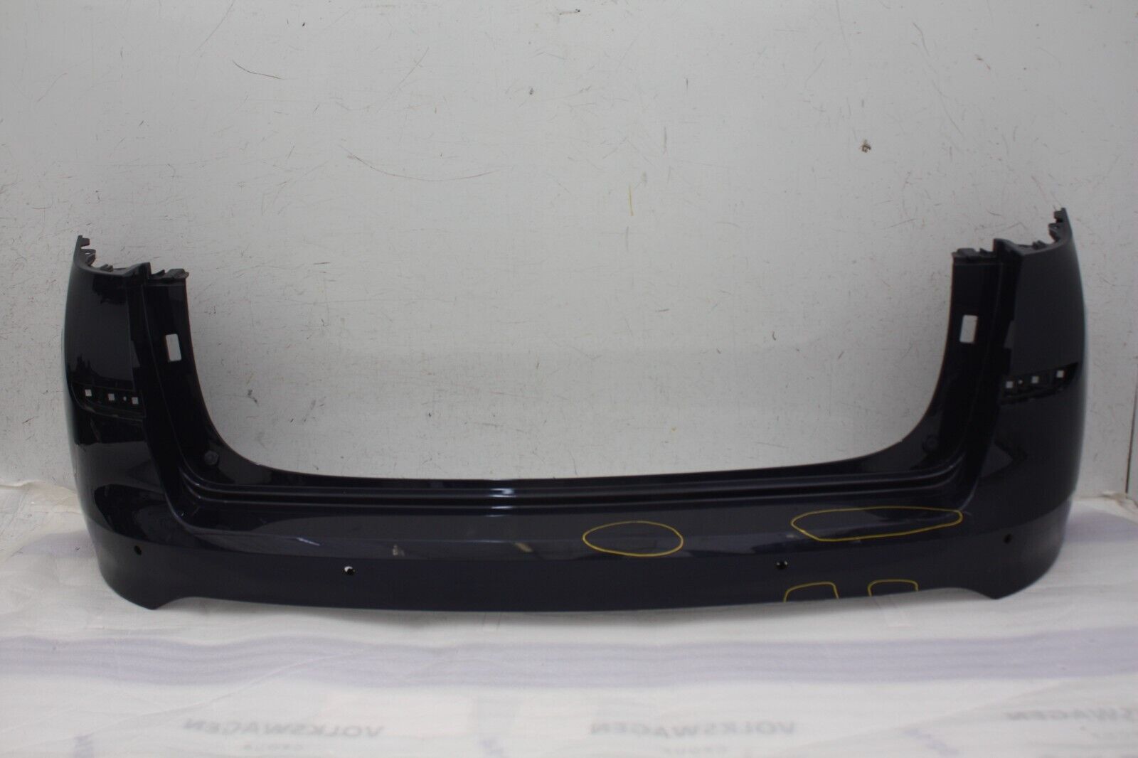 Hyundai Tucson Rear Bumper 2018 TO 2021 86611-D7500 Genuine *DAMAGED*