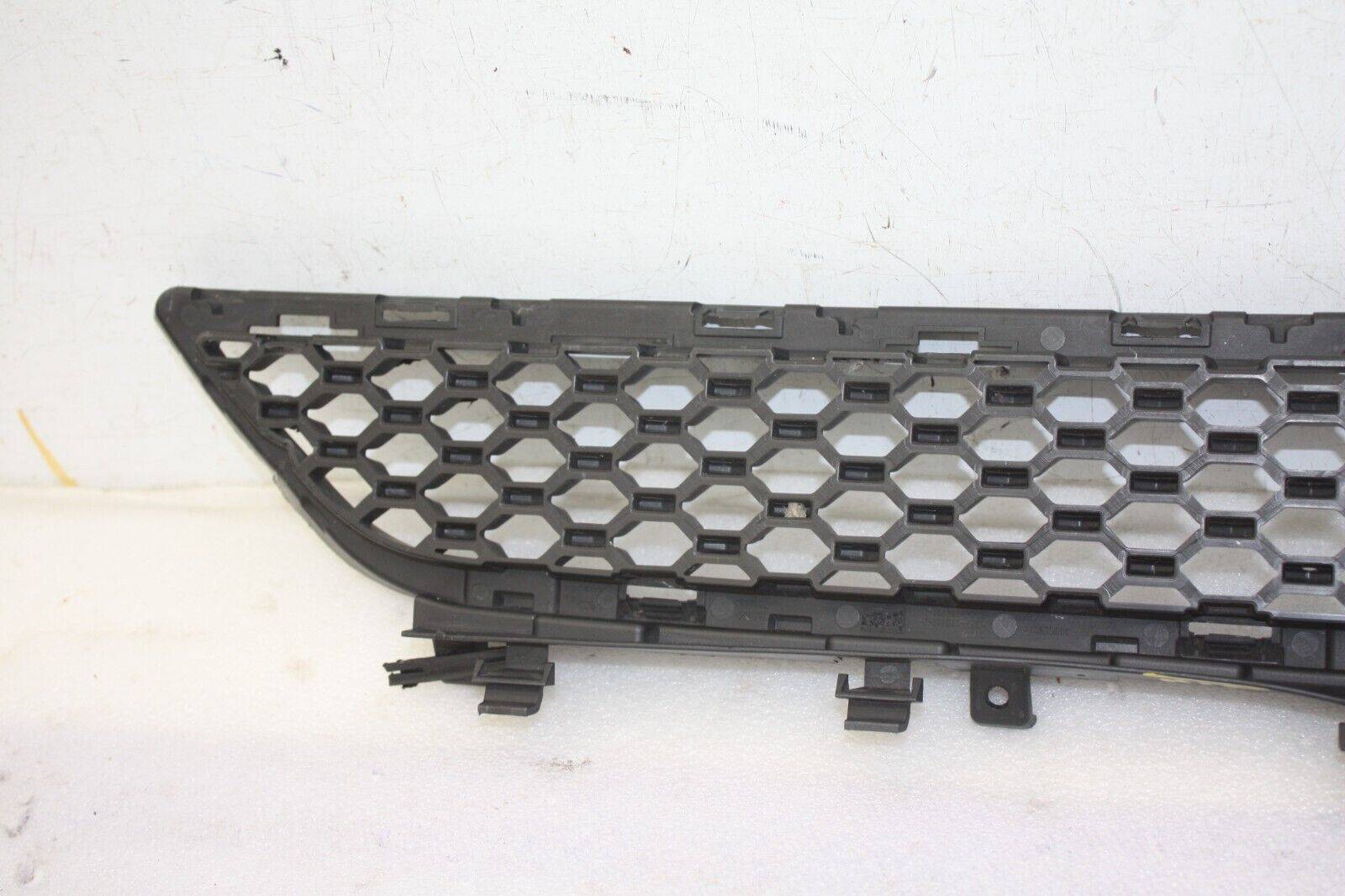 Jaguar-F-Pace-Front-Bumper-Lower-Grill-2016-TO-2020-HK8M-17H750-A-Genuine-176569461844-10