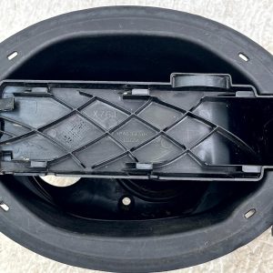 Jaguar F-Pace X761 Fuel Tank Filler Flap Cover Cap 16-21 HK83-27936-CD - Image 4