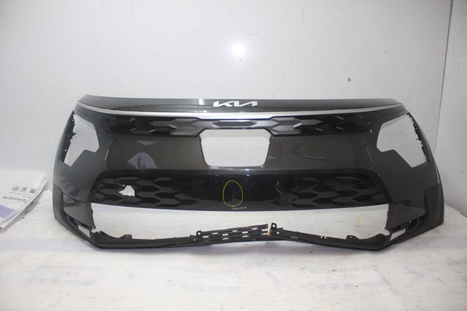 Kia E Niro Front Bumper 2022 ON 86511-AO000 Genuine *DAMAGED*