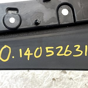 LR Range Rover Vogue L460 Front Bumper Left Mud Flap Trim M8E2-17F018-A Genuine - Image 13