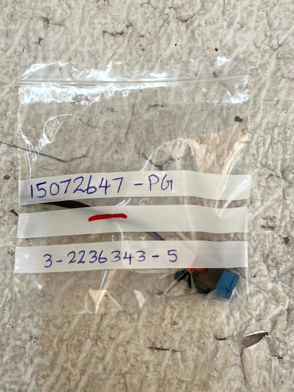 Land Rover Defender Discovery Parking Sensor Plug Connector 3 2236343 5 Genuine 178462035044 9