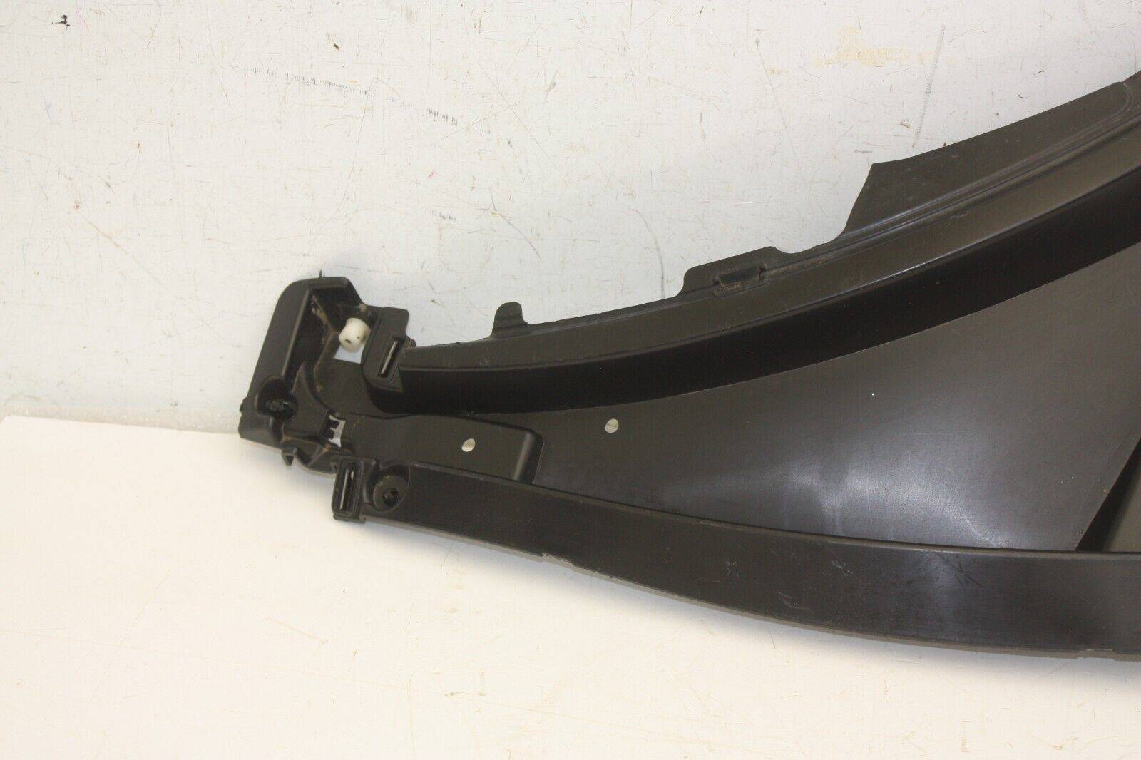 Land-Rover-Discovery-Front-Bumper-Right-Bracket-2017-ON-HY32-16F072-AA-Genuine-176288196324-3