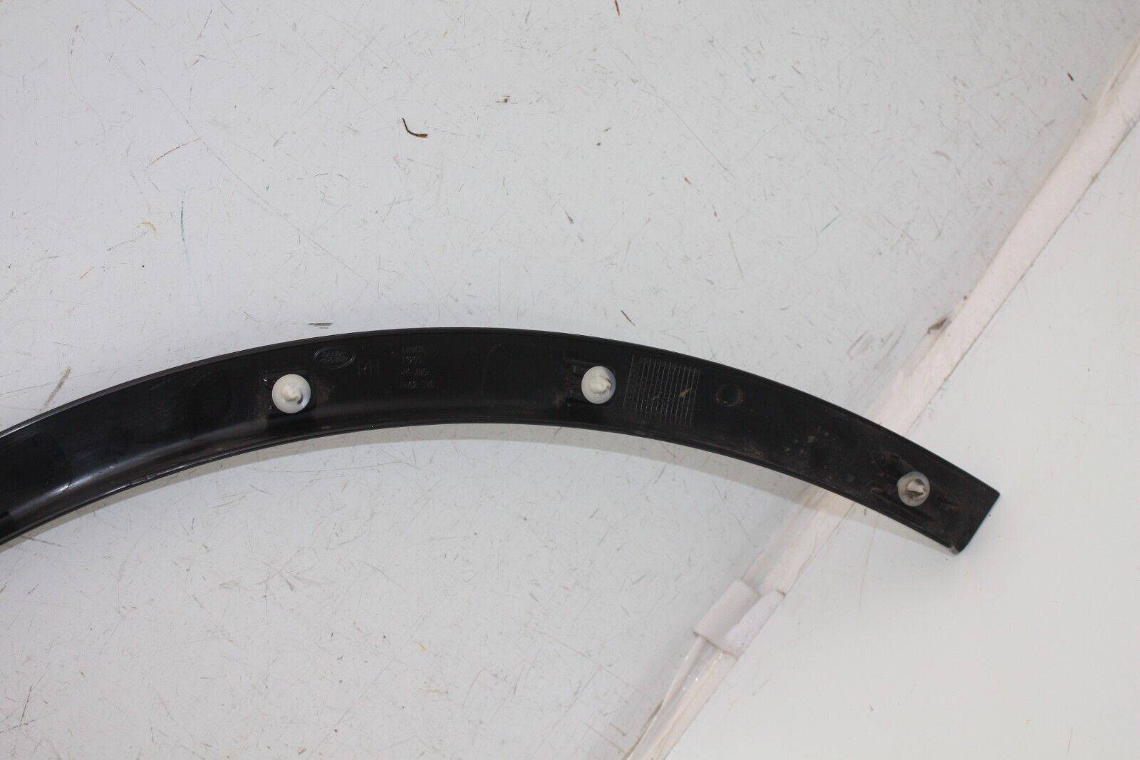 Land-Rover-Discovery-L462-Front-Right-Wheel-Arch-HY3M-16A074-AC-Genuine-176598080294-9