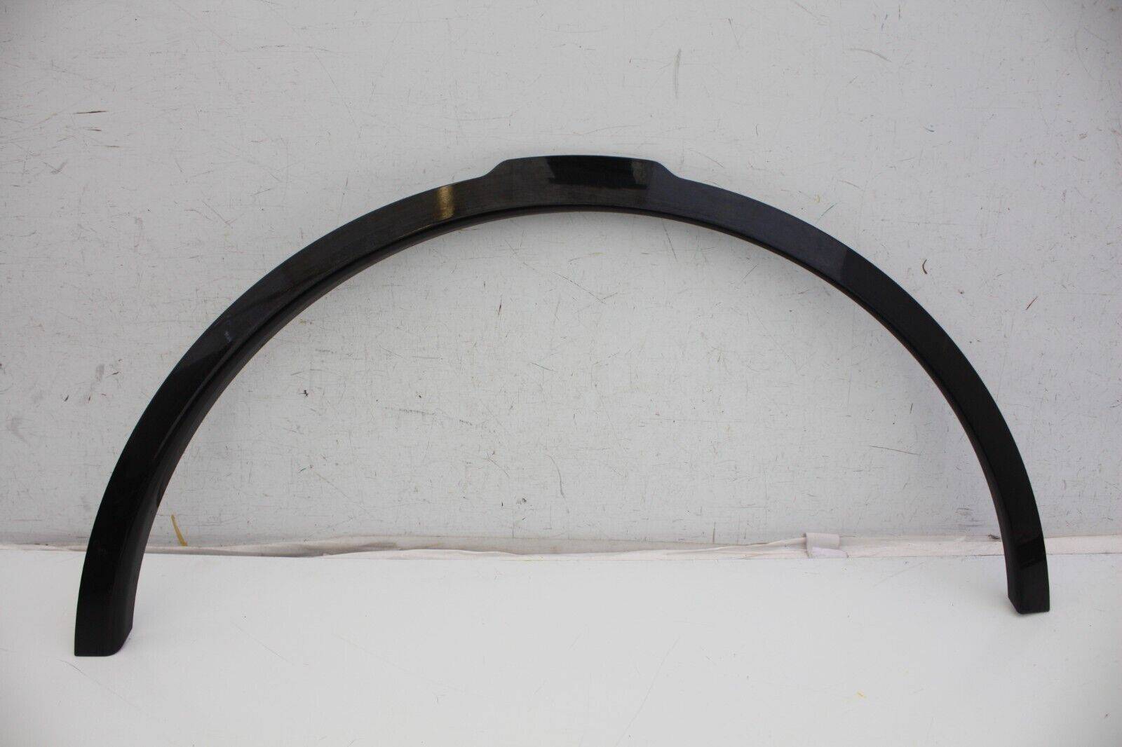 Land-Rover-Discovery-L462-Front-Right-Wheel-Arch-HY3M-16A074-AC-Genuine-176598080294