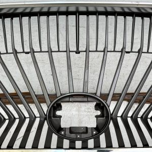 Lexus ES Mk7 Front Bumper Upper Radiator Grille 2018 ON 53111-33520 Genuine - Image 5