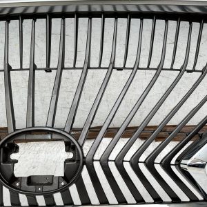 Lexus ES Mk7 Front Bumper Upper Radiator Grille 2018 ON 53111-33520 Genuine - Image 6
