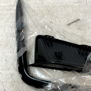 MG MG4 Front Bumper Left Fog Light Cover Trim 2022 ON 10977789 Genuine - Image 7