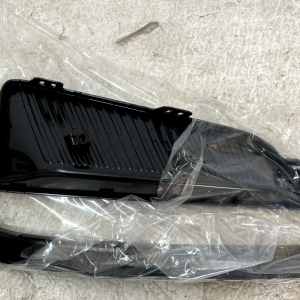 MG MG4 Front Bumper Left Fog Light Cover Trim 2022 ON 10977789 Genuine - Image 8