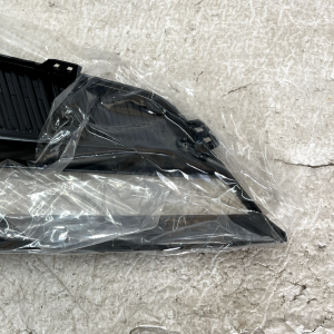 MG MG4 Front Bumper Left Fog Light Cover Trim 2022 ON 10977789 Genuine - Image 9