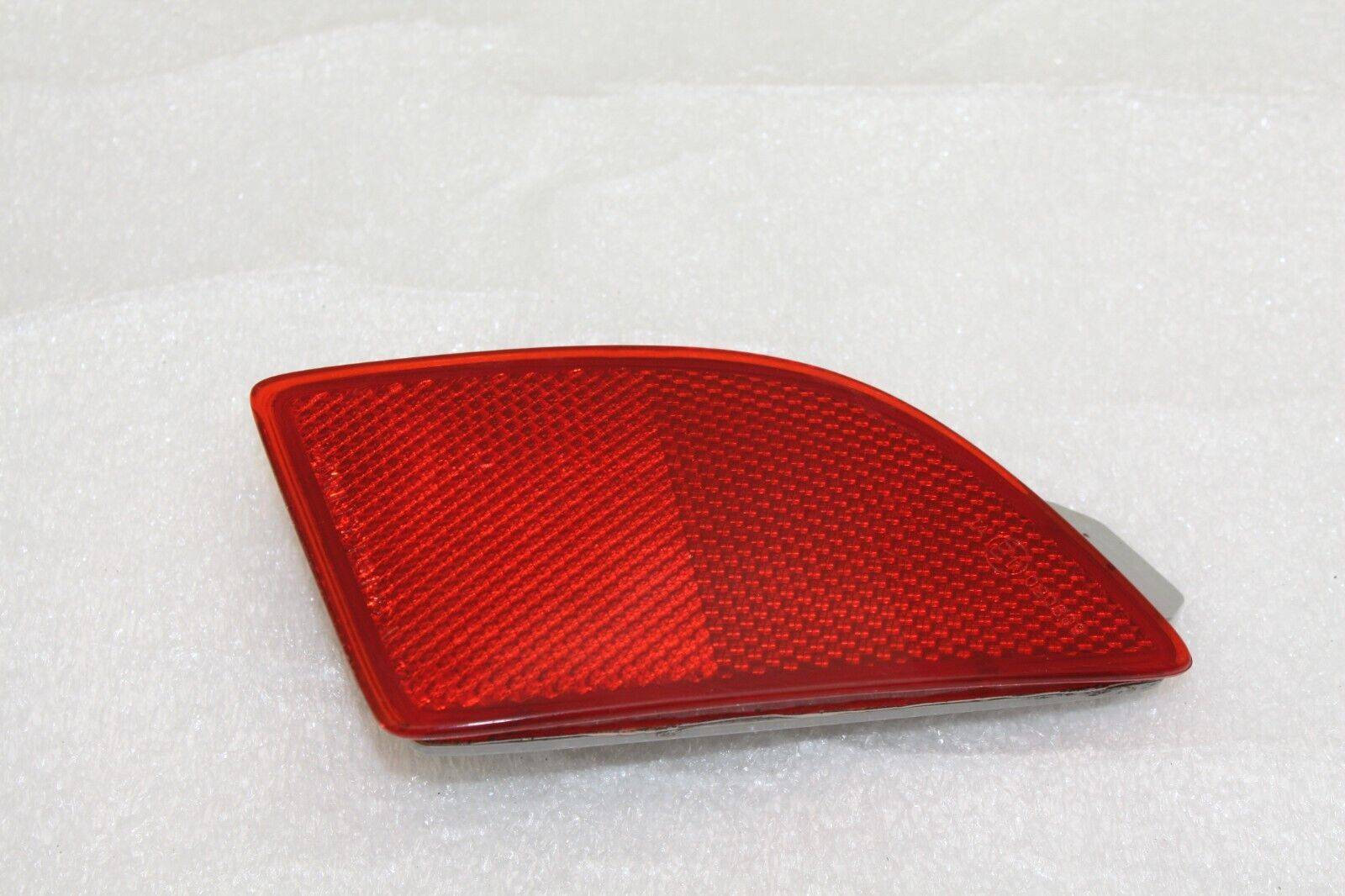 Mazda 3 Rear Bumper Right Side Reflector 2014 TO 2016 BCW8 515L0 Genuine 176574753844