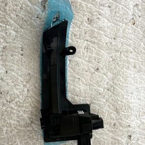 Mazda 6 Front Left Side Door Mirror Turn Indicator Light B63B-69182 Genuine - Image 6