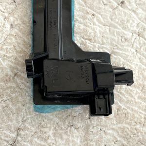 Mazda 6 Front Left Side Door Mirror Turn Indicator Light B63B-69182 Genuine - Image 9