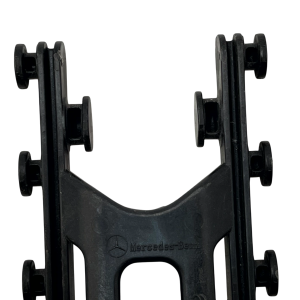 Mercedes A Class W177 Radiator Shutter Grille Cover 18-23 D09-105150-00 Genuine - Image 3