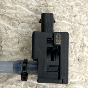 Mercedes B Class W247 Pedestrian Protection Pressure Sensor 19 TO 25 A2479051305 - Image 10
