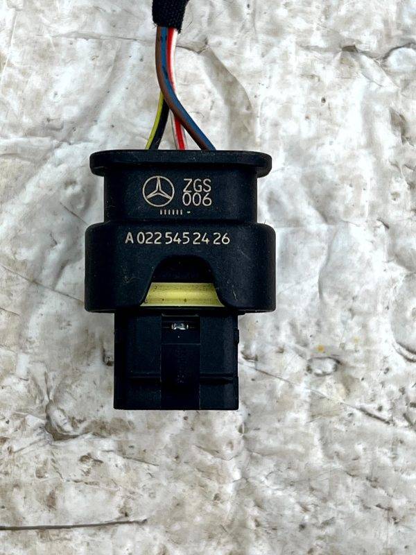 Mercedes C Class W205 PDC Sensor Wiring Loom Harness Plug Connector A0225452426 178507815454 2